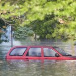 Flooded vehicle: what to do?